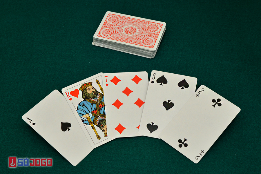 Mais do que Fala - BARALHO DE CARTAS ♠️ A melhor forma de generalizar a  produção de um fonema! Jogos como o Peixinho, Solitário, Guerra, Burro ou  até mesmo construir um castelo